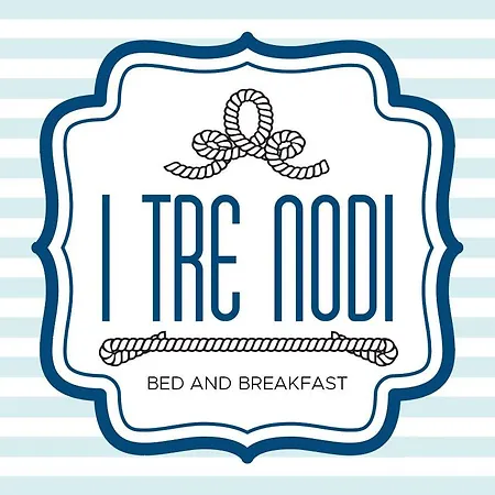 I Tre Nodi 3* 切萨雷奥港